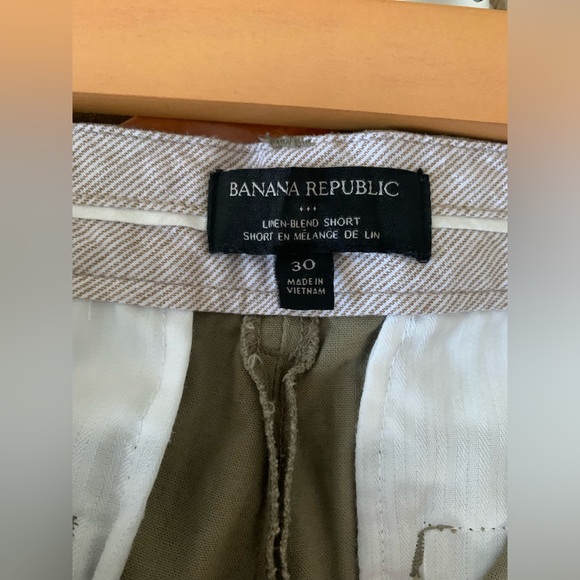 Banana Republic Linen Blend Green Shorts - Picture 6 of 8